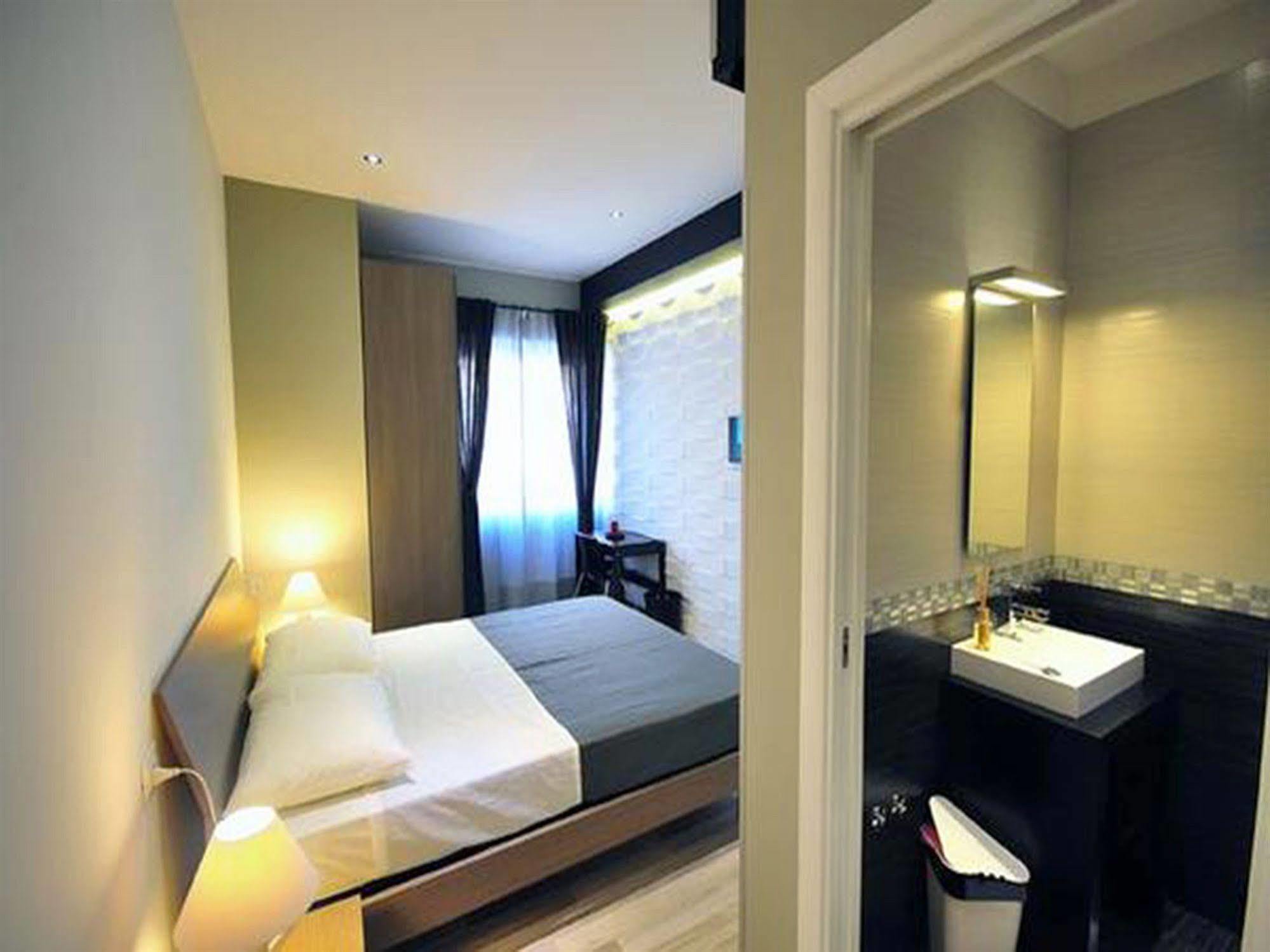 Living Bed & Breakfast Roma Ngoại thất bức ảnh
